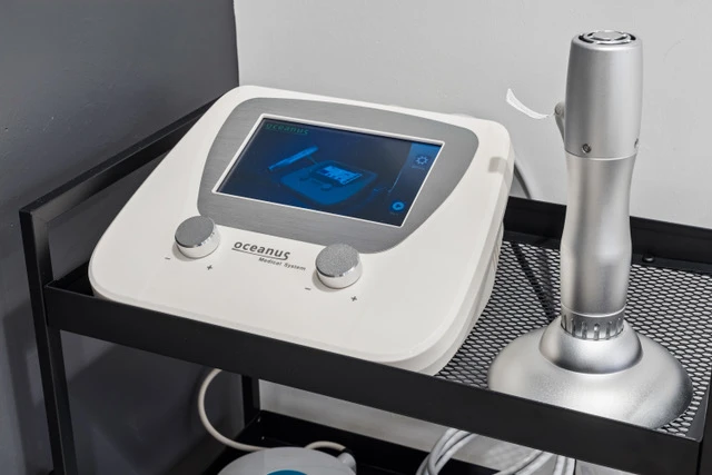 Chiropractic Phoenix AZ Shockwave Machine